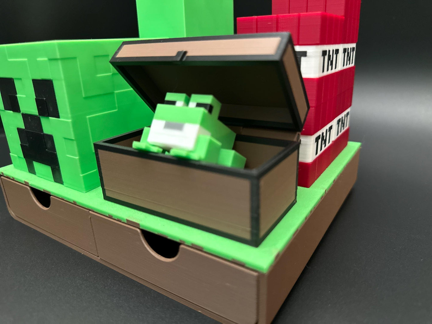 Pixelated Block Desk Organizer: Retro Gaming-Inspired Storage for Creative Workspace & Stationery Essentials