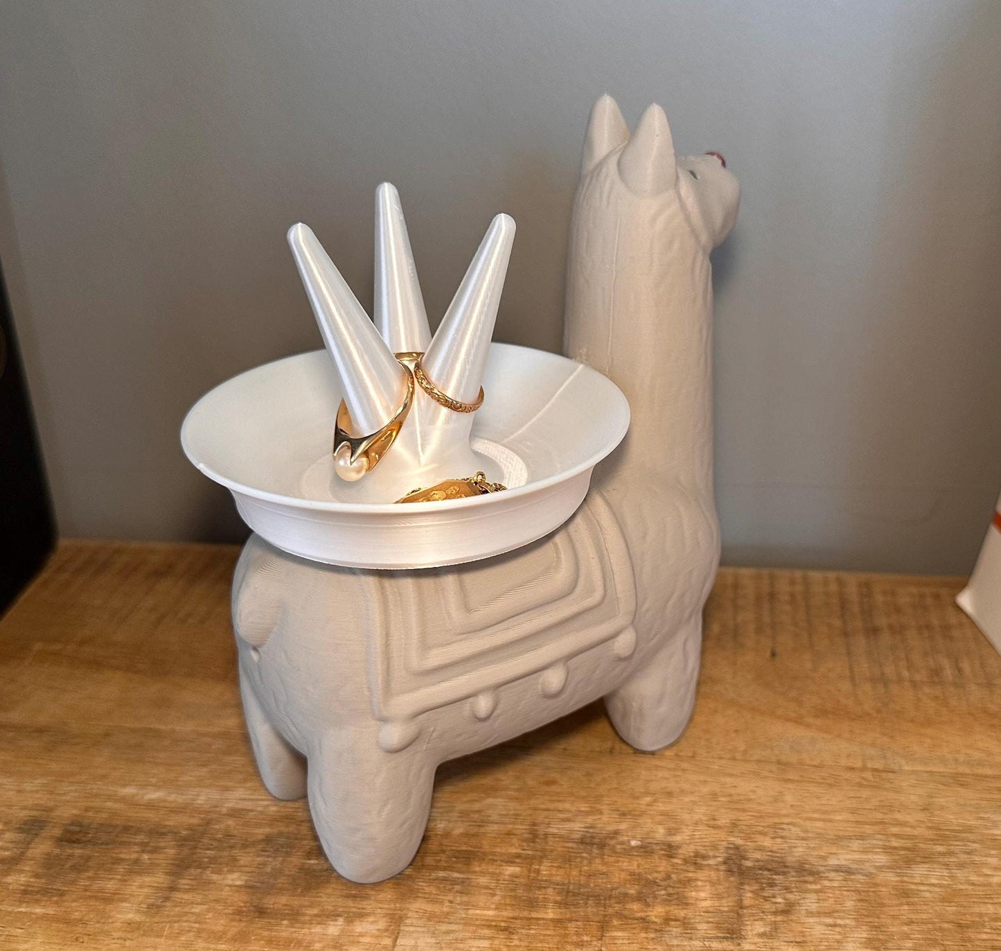 Alpaca Jewelry Holder – Cute Ring & Trinket Dish with Color Options