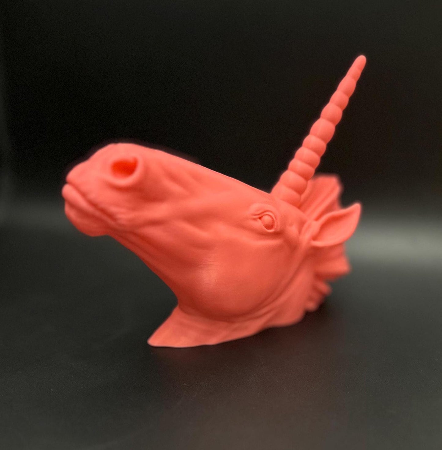 Enchanting Bubblegum Pink Unicorn Statue – Magical Desk & Room Decor