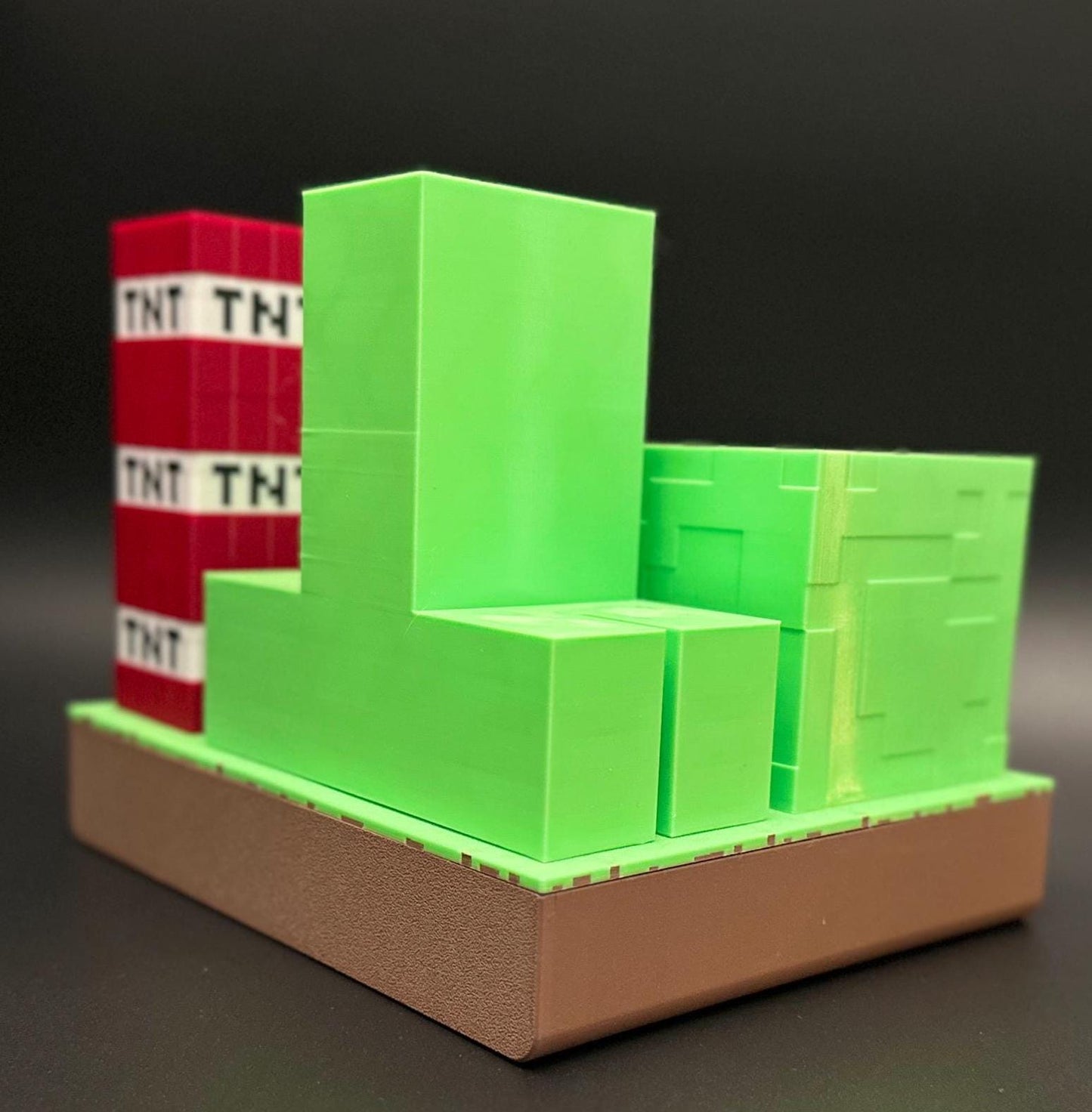 Pixelated Block Desk Organizer: Retro Gaming-Inspired Storage for Creative Workspace & Stationery Essentials