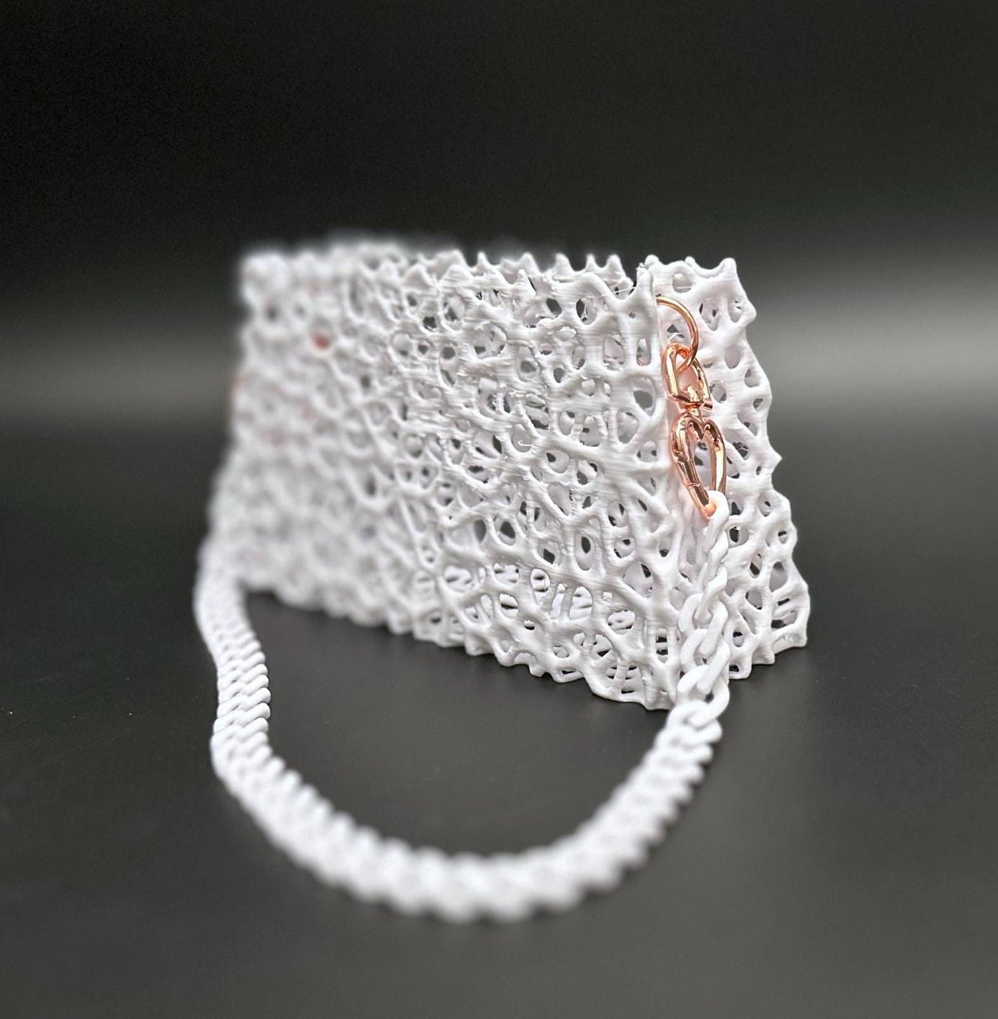 Elegant white 3D-printed handbag with a vintage aesthetic. Lightweight, eco-friendly, and perfect for weddings, events, or daily chic looks.