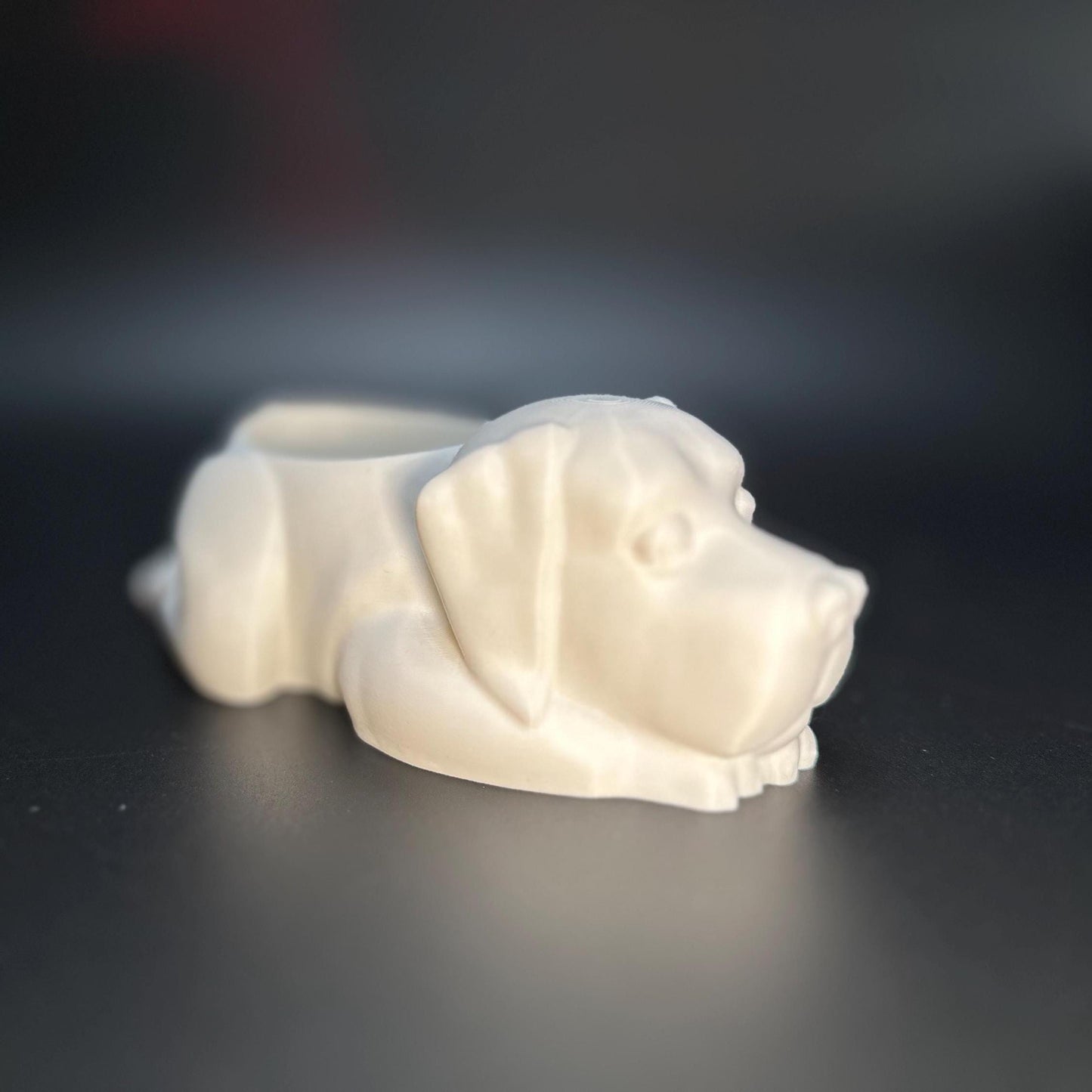 Labrador planter available in beige, white, grey, and marble, perfect for succulents and dog-themed decor.