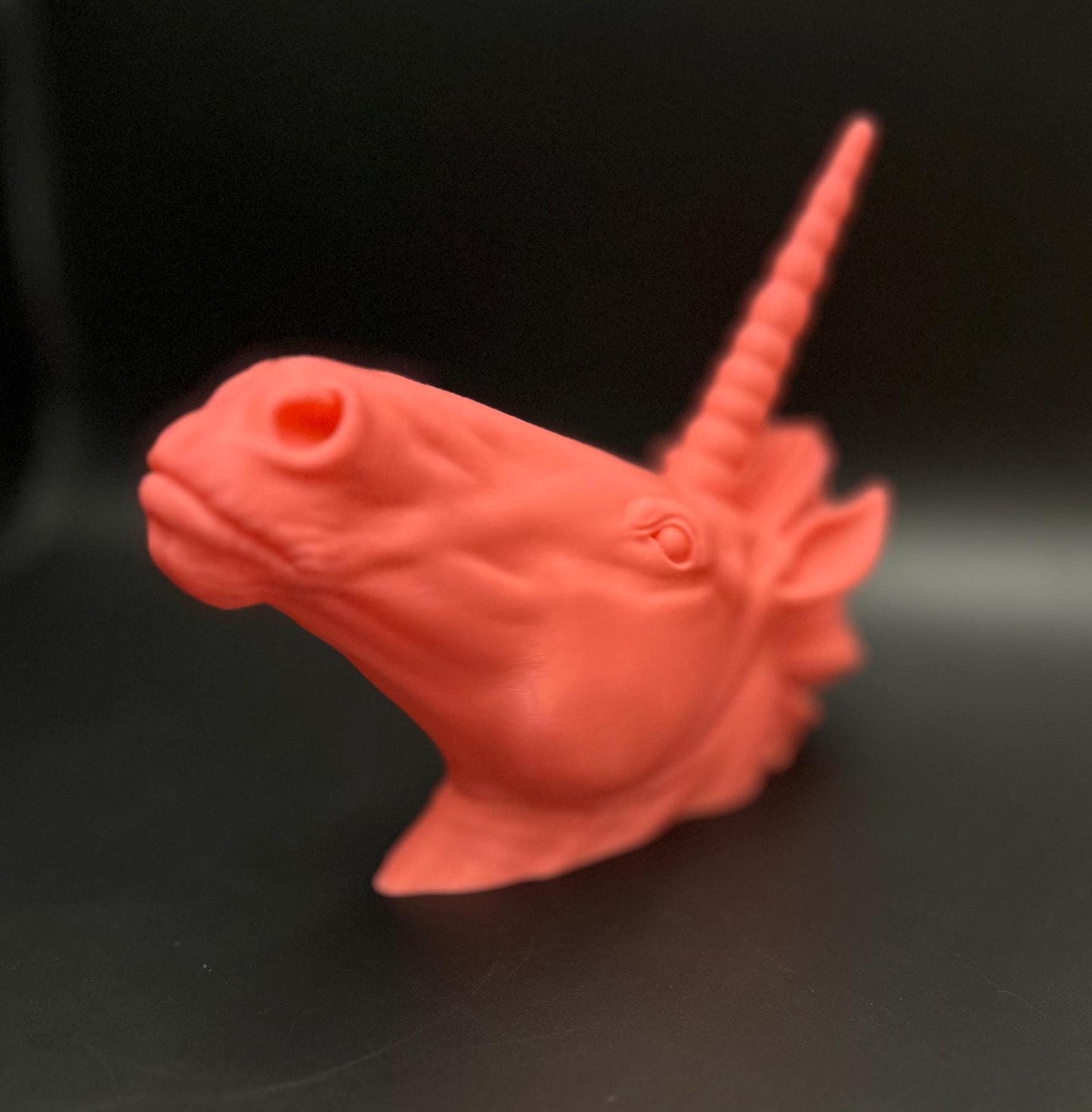 Enchanting Bubblegum Pink Unicorn Statue – Magical Desk & Room Decor