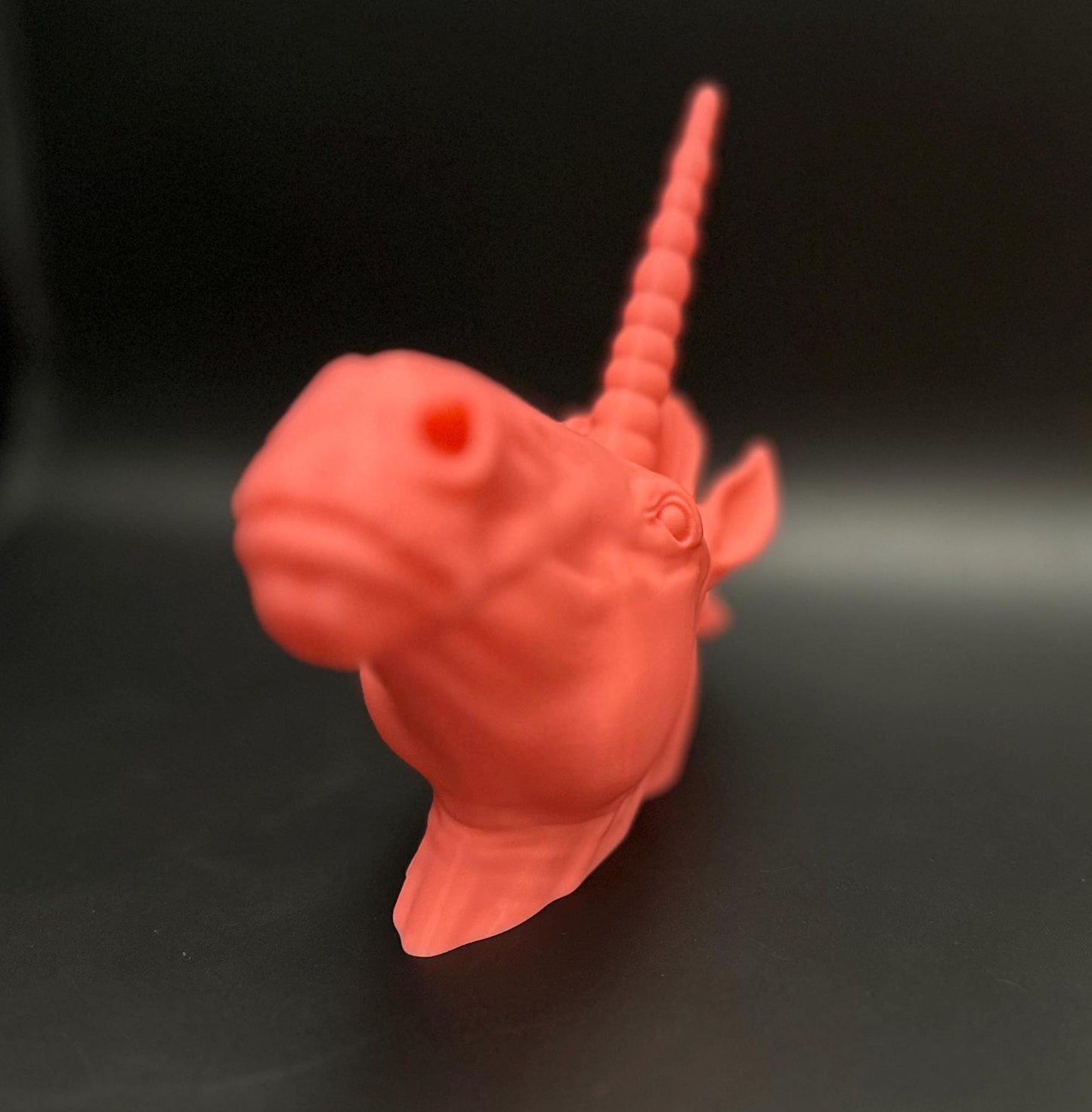 Enchanting Bubblegum Pink Unicorn Statue – Magical Desk & Room Decor