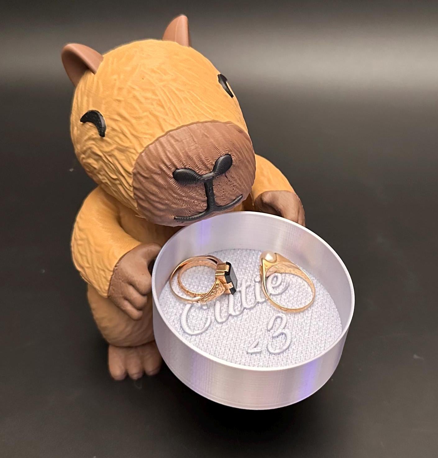 Capybara Jewelry Holder Organizer โ Cute Trinket Dish with Gold or Silver Options