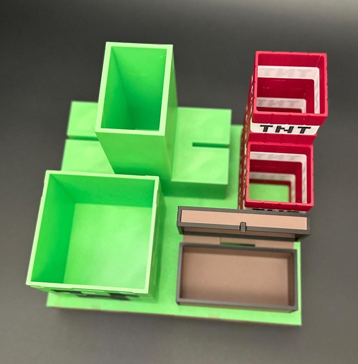 Pixelated Block Desk Organizer: Retro Gaming-Inspired Storage for Creative Workspace & Stationery Essentials