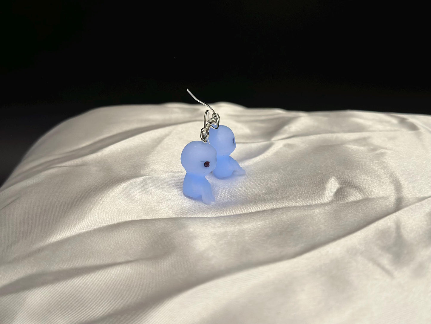Mystical Glowing Kodama Forest Spirit Earrings: Enchanting Fantasy Jewelry for Anime & Nature Lovers