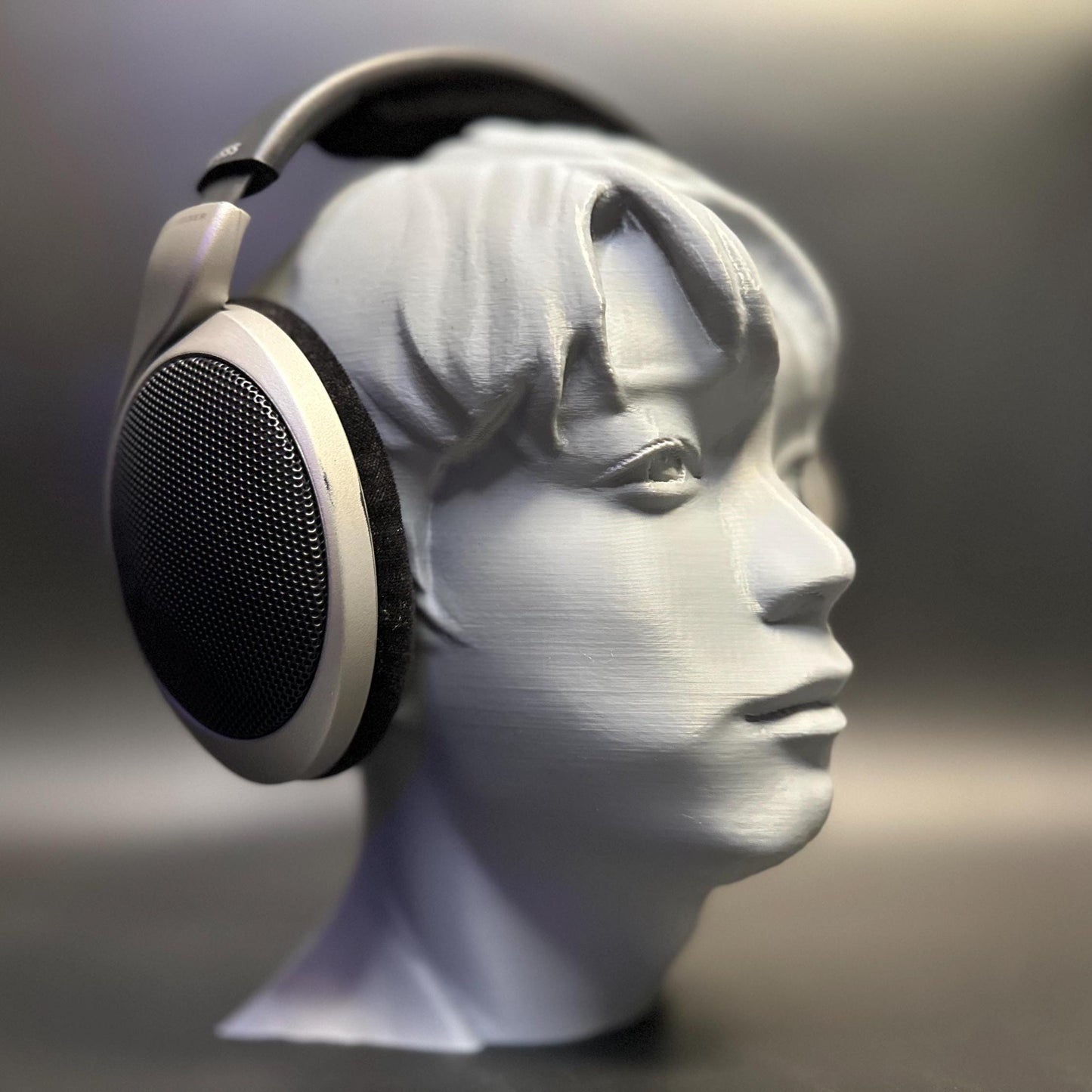Add a touch of BTS magic to your space with this practical yet stylish headphone stand. Let Jungkook-inspired design light up your day!