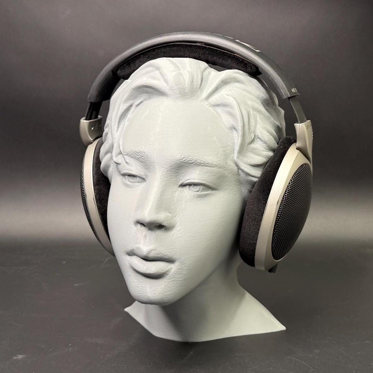 Jimin Headphone Stand – BTS K-Pop Decor for ARMY Fans